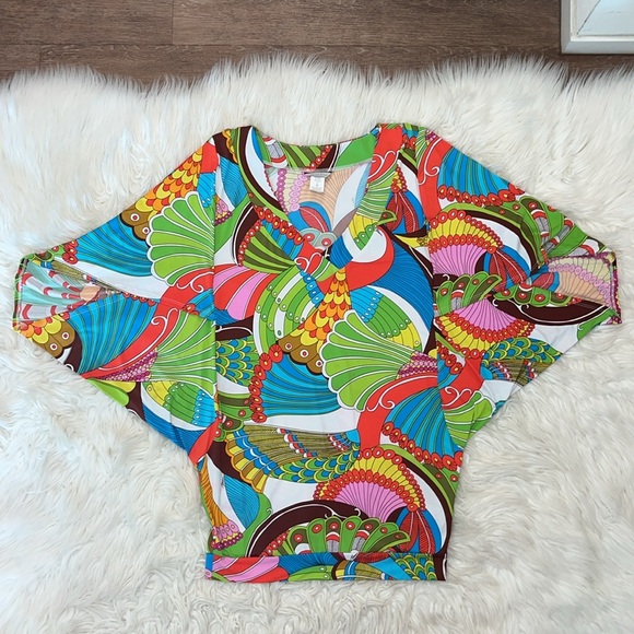 Trina Turk ‘Santa Cruz’ Swim Coverup Tunic - Picture 6 of 16